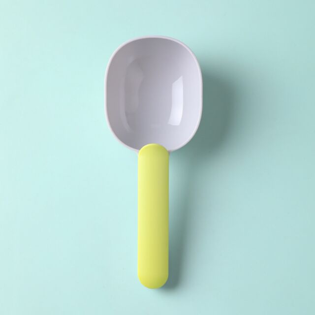 Pet Food Spoon - Grey with Green Clip